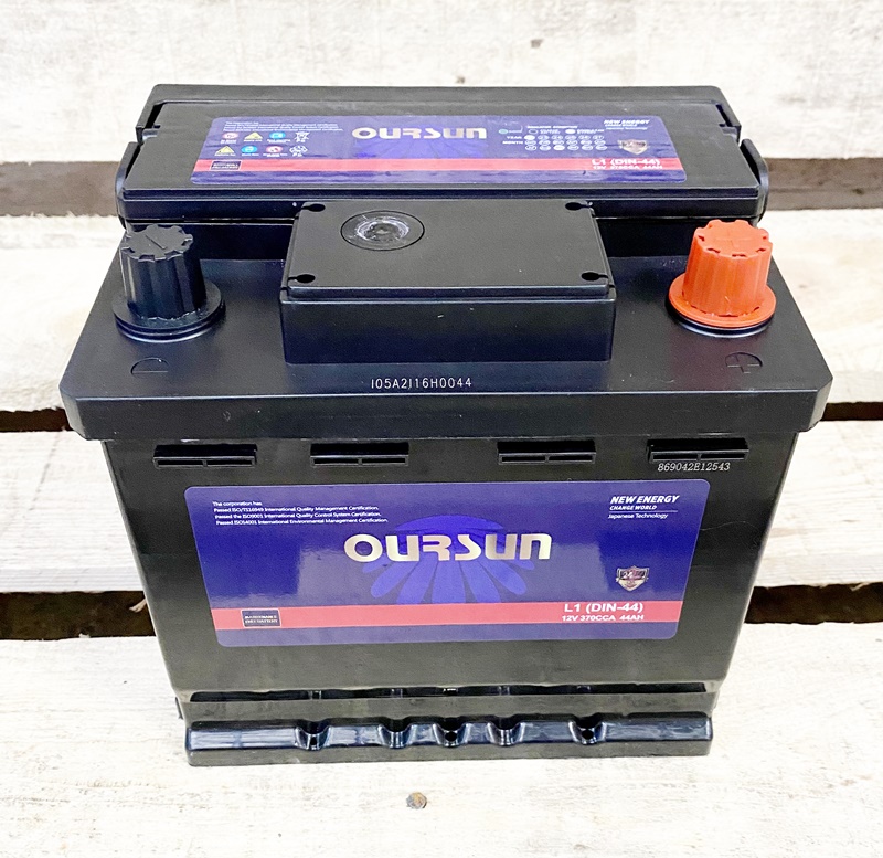 Аккумулятор автомобильный OURSUN 44.0 (L1DIN44) (обратная полярность)