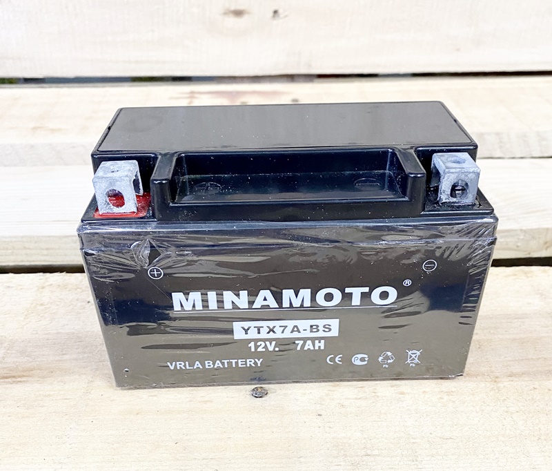Аккумулятор для мотоцикла YTX7A-BS (12V, 7Ah, 149x85x93) MINAMOTO