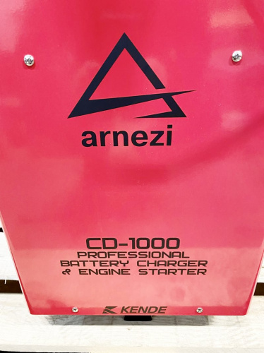 Зарядно-пусковое устройство ARNEZI CD-1000 PROFESSIONAL